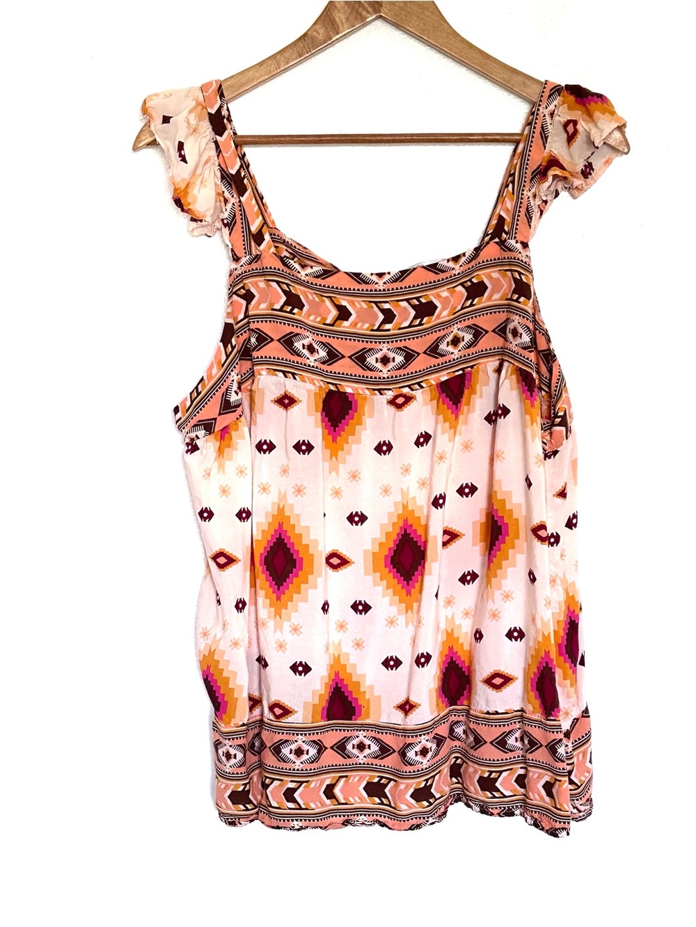 Cato Plus Shirt Women’s Size 22/24W Geometric Boho Sleeveless Lightweight Top